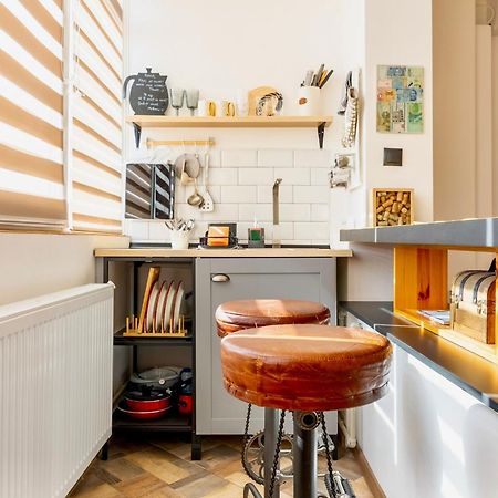 2 Vis-A-Vis Studio - Gara De Nord Bucureşti Ngoại thất bức ảnh