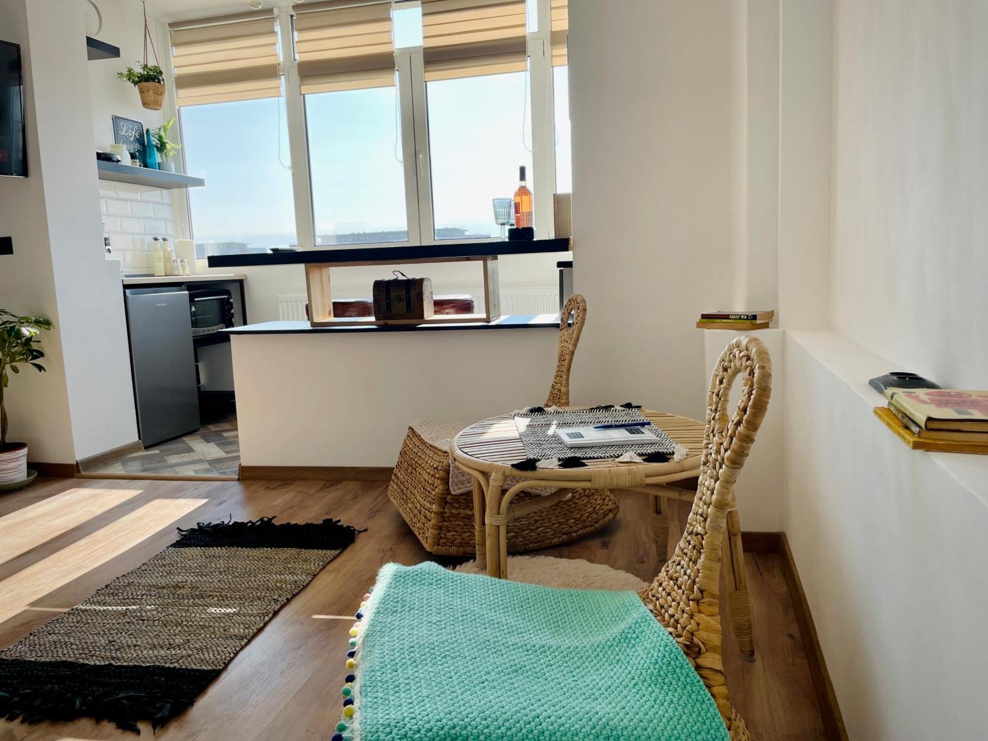 2 Vis-A-Vis Studio - Gara De Nord Bucureşti Ngoại thất bức ảnh